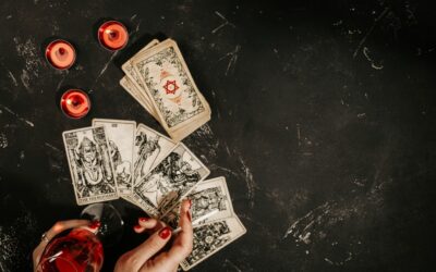 Méthodes de Tirage du Tarot : Du tirage en croix celtique à la roue astrologique.